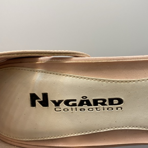Nygard Collection Women’s Pink Leather Ankle Strap High Heels Size 7M - Picture 3 of 16